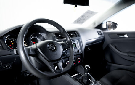 Volkswagen Jetta VI, 2015 год, 999 000 рублей, 13 фотография