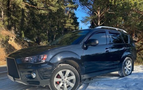 Mitsubishi Outlander III рестайлинг 3, 2010 год, 1 400 000 рублей, 4 фотография