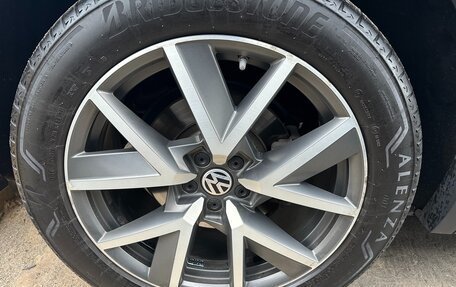 Volkswagen Touareg III, 2019 год, 4 650 000 рублей, 15 фотография