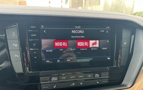 Volkswagen Touareg III, 2019 год, 4 650 000 рублей, 10 фотография