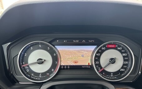 Volkswagen Touareg III, 2019 год, 4 650 000 рублей, 8 фотография