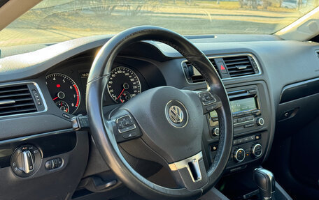 Volkswagen Jetta VI, 2012 год, 860 000 рублей, 18 фотография