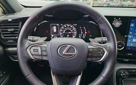 Lexus NX, 2022 год, 3 750 000 рублей, 11 фотография