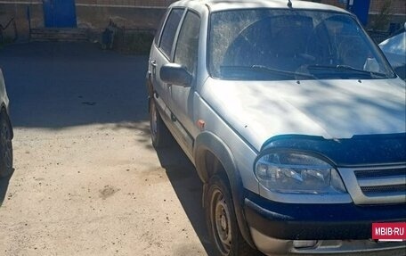 Chevrolet Niva I рестайлинг, 2004 год, 270 000 рублей, 5 фотография