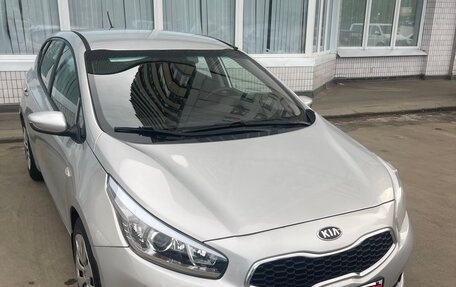 KIA cee'd III, 2015 год, 690 000 рублей, 2 фотография