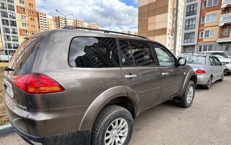 Mitsubishi Pajero Sport II рестайлинг, 2011 год, 1 500 000 рублей, 2 фотография