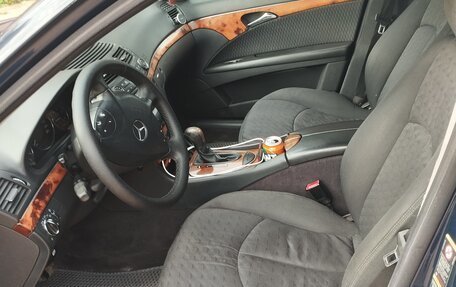 Mercedes-Benz E-Класс, 2002 год, 600 000 рублей, 2 фотография
