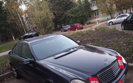 Mercedes-Benz E-Класс, 2002 год, 600 000 рублей, 5 фотография