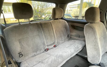 Toyota Estima III рестайлинг -2, 2001 год, 1 149 000 рублей, 10 фотография
