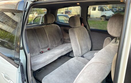 Toyota Estima III рестайлинг -2, 2001 год, 1 149 000 рублей, 11 фотография
