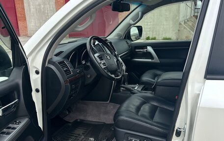Toyota Land Cruiser 200, 2013 год, 4 900 000 рублей, 7 фотография