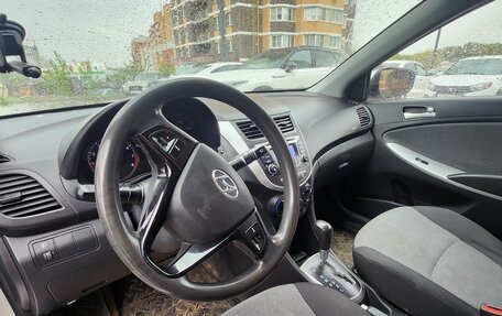 Hyundai Solaris II рестайлинг, 2011 год, 675 000 рублей, 8 фотография