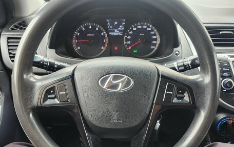 Hyundai Solaris II рестайлинг, 2011 год, 675 000 рублей, 6 фотография