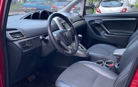 Toyota Verso I, 2014 год, 1 390 000 рублей, 6 фотография