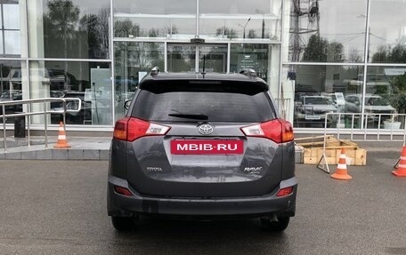 Toyota RAV4, 2014 год, 1 911 000 рублей, 6 фотография