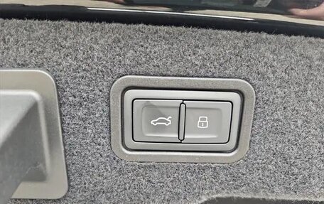 Audi A8, 2021 год, 6 310 679 рублей, 31 фотография