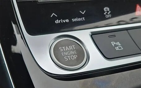 Audi A8, 2021 год, 6 310 679 рублей, 35 фотография