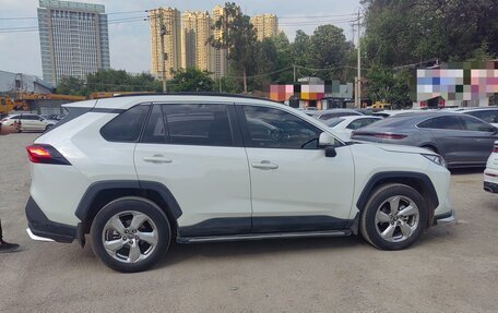 Toyota RAV4, 2020 год, 2 569 100 рублей, 3 фотография
