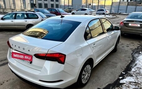 Skoda Rapid II, 2021 год, 990 000 рублей, 2 фотография