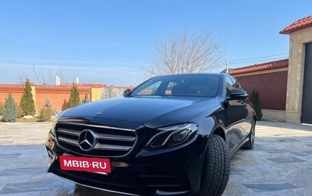 Mercedes-Benz E-Класс, 2019 год, 3 950 000 рублей, 3 фотография