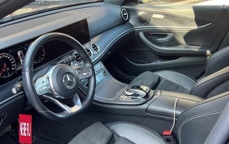 Mercedes-Benz E-Класс, 2019 год, 3 950 000 рублей, 14 фотография