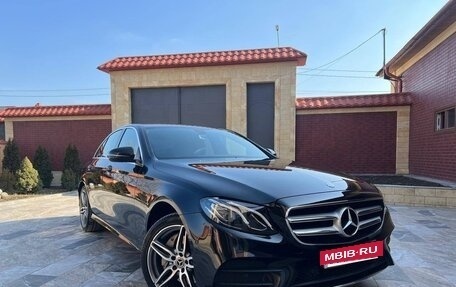 Mercedes-Benz E-Класс, 2019 год, 3 950 000 рублей, 6 фотография