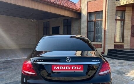 Mercedes-Benz E-Класс, 2019 год, 3 950 000 рублей, 11 фотография
