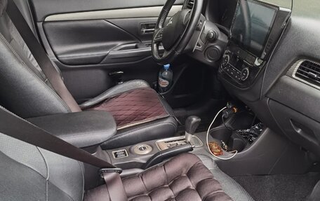Mitsubishi Outlander III рестайлинг 3, 2012 год, 1 450 000 рублей, 7 фотография