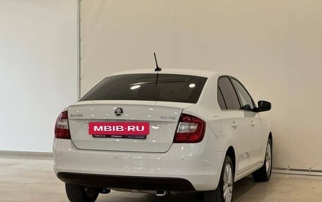 Skoda Rapid I, 2017 год, 1 295 000 рублей, 6 фотография