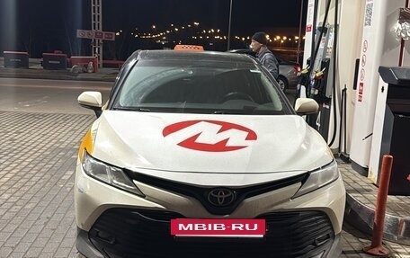 Toyota Camry, 2018 год, 1 480 000 рублей, 8 фотография