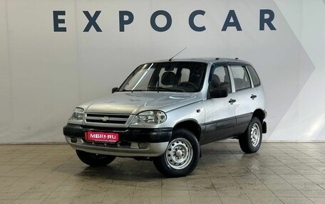 Chevrolet Niva I рестайлинг, 2004 год, 250 000 рублей, 1 фотография