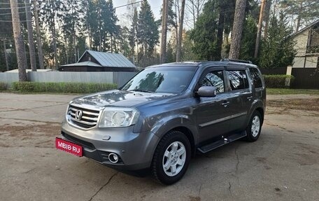 Honda Pilot III рестайлинг, 2012 год, 1 545 000 рублей, 2 фотография