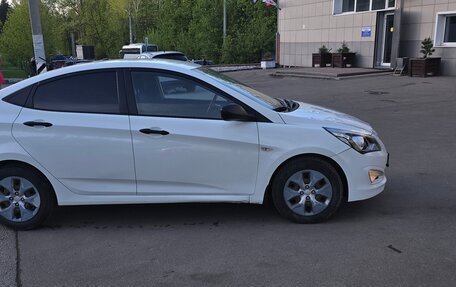 Hyundai Solaris II рестайлинг, 2015 год, 750 000 рублей, 5 фотография