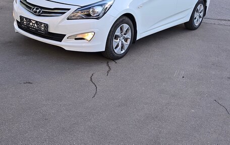 Hyundai Solaris II рестайлинг, 2015 год, 750 000 рублей, 4 фотография