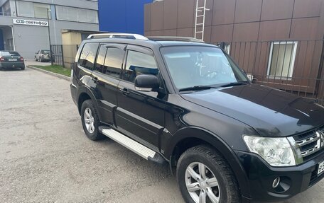 Mitsubishi Pajero IV, 2012 год, 2 290 000 рублей, 2 фотография