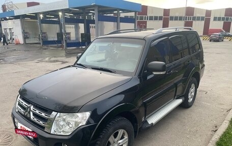 Mitsubishi Pajero IV, 2012 год, 2 290 000 рублей, 3 фотография