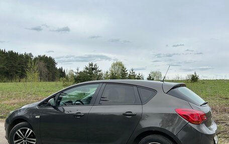 Opel Astra J, 2013 год, 840 000 рублей, 5 фотография