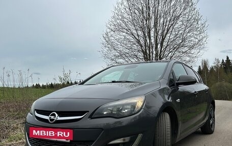 Opel Astra J, 2013 год, 840 000 рублей, 7 фотография