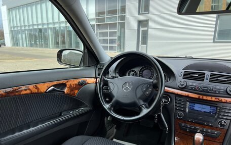 Mercedes-Benz E-Класс, 2004 год, 750 000 рублей, 23 фотография