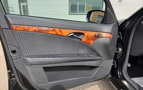Mercedes-Benz E-Класс, 2004 год, 750 000 рублей, 29 фотография