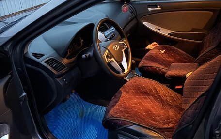 Hyundai Solaris II рестайлинг, 2012 год, 700 000 рублей, 4 фотография