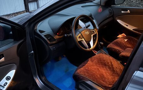 Hyundai Solaris II рестайлинг, 2012 год, 700 000 рублей, 5 фотография