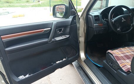 Mitsubishi Pajero IV, 2008 год, 1 350 000 рублей, 9 фотография