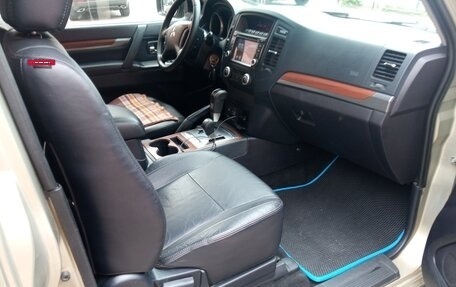 Mitsubishi Pajero IV, 2008 год, 1 350 000 рублей, 13 фотография
