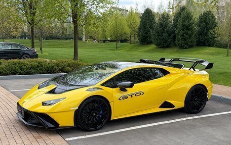 Lamborghini Huracán, 2022 год, 36 900 000 рублей, 4 фотография