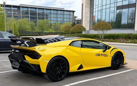 Lamborghini Huracán, 2022 год, 36 900 000 рублей, 11 фотография