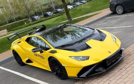 Lamborghini Huracán, 2022 год, 36 900 000 рублей, 12 фотография