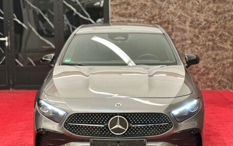 Mercedes-Benz A-Класс, 2024 год, 4 680 000 рублей, 2 фотография