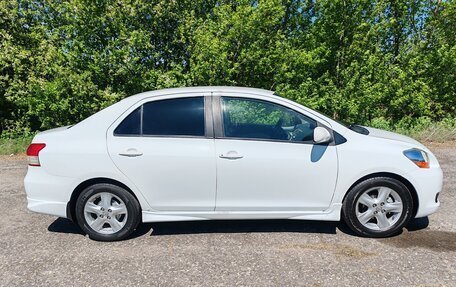 Toyota Yaris III рестайлинг, 2007 год, 685 000 рублей, 2 фотография