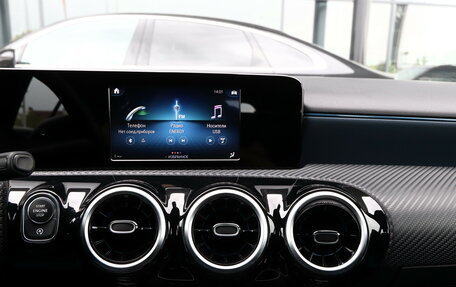Mercedes-Benz A-Класс, 2018 год, 2 525 000 рублей, 22 фотография